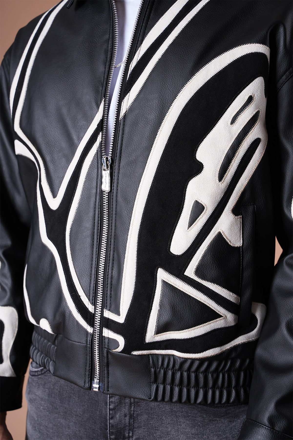 Veste en cuir à motif