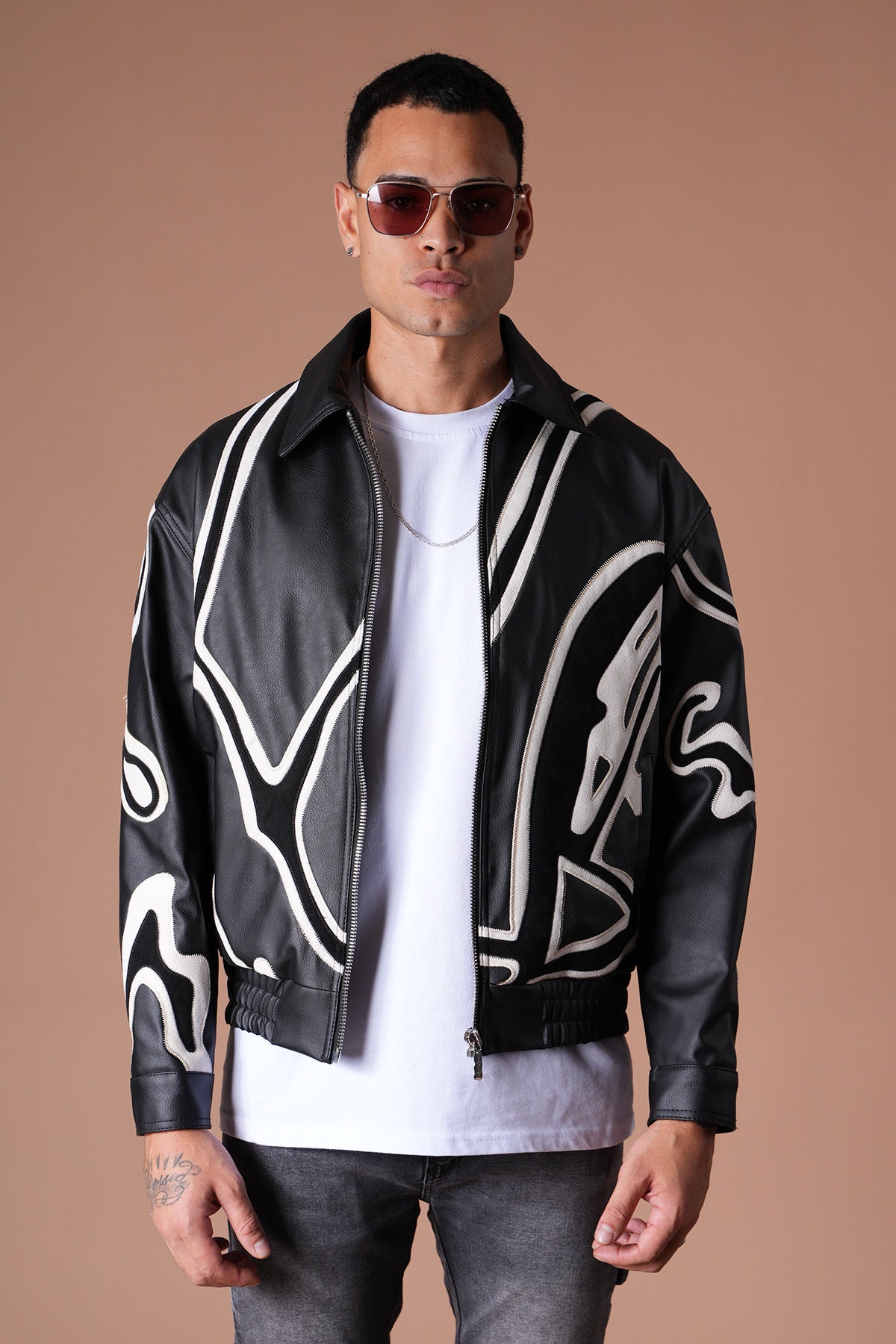 Selected Variant Image