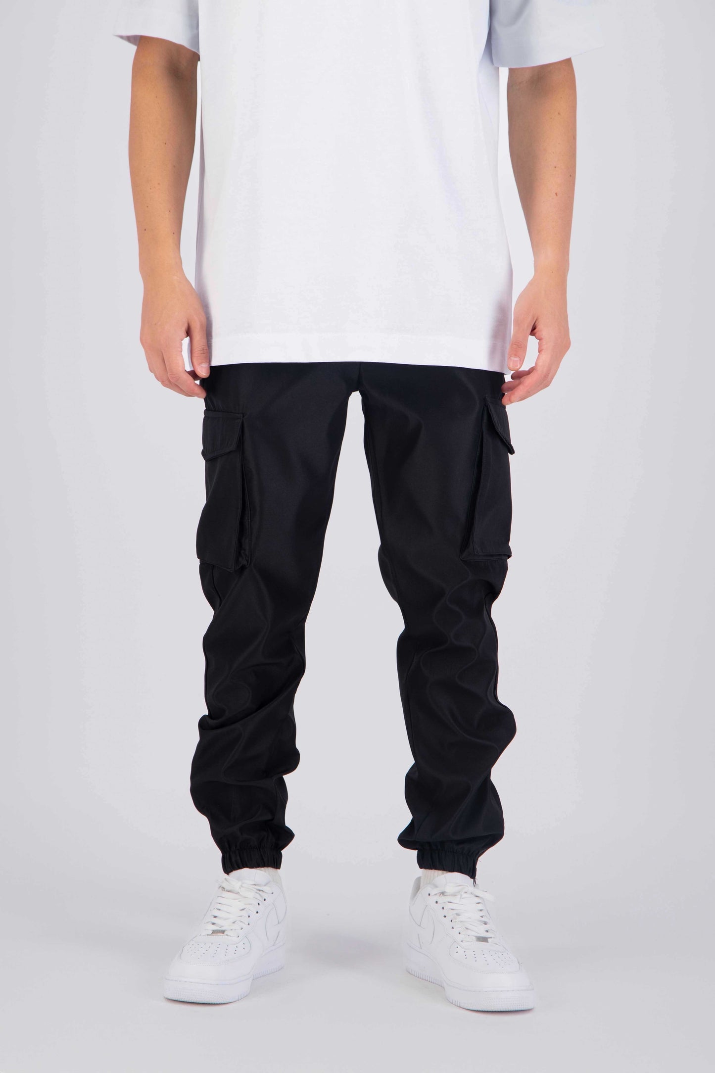 Cargo full black