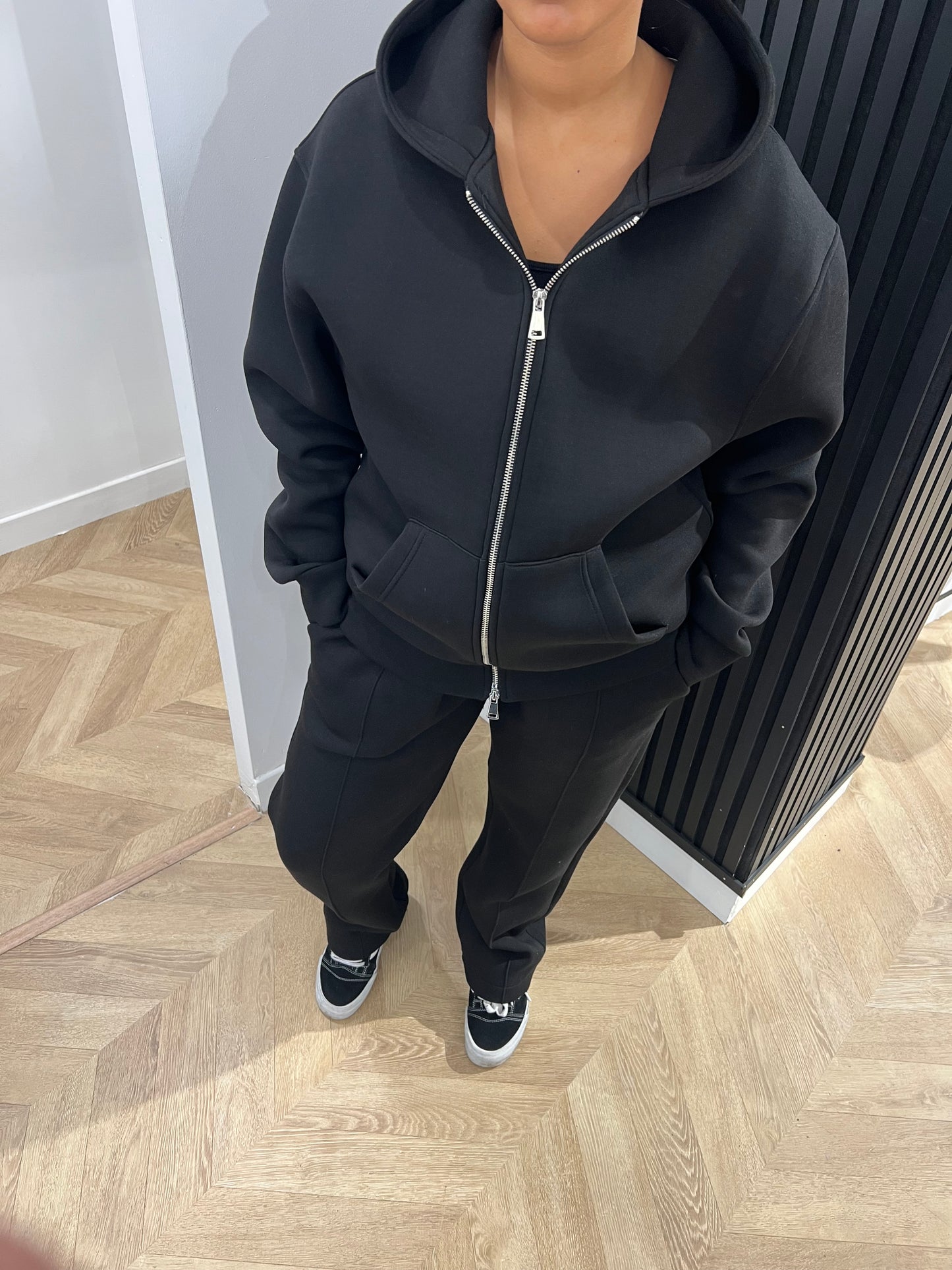 Ensemble London noir