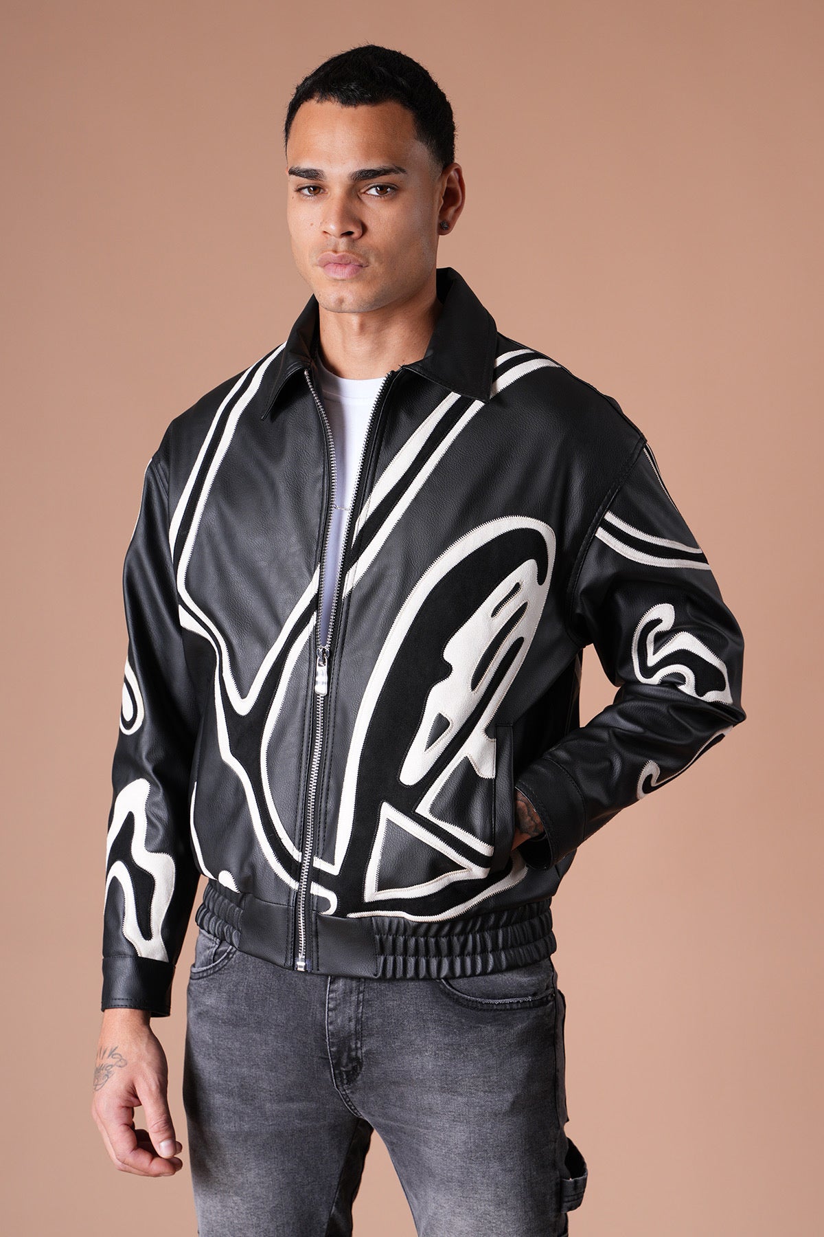 Veste en cuir à motif