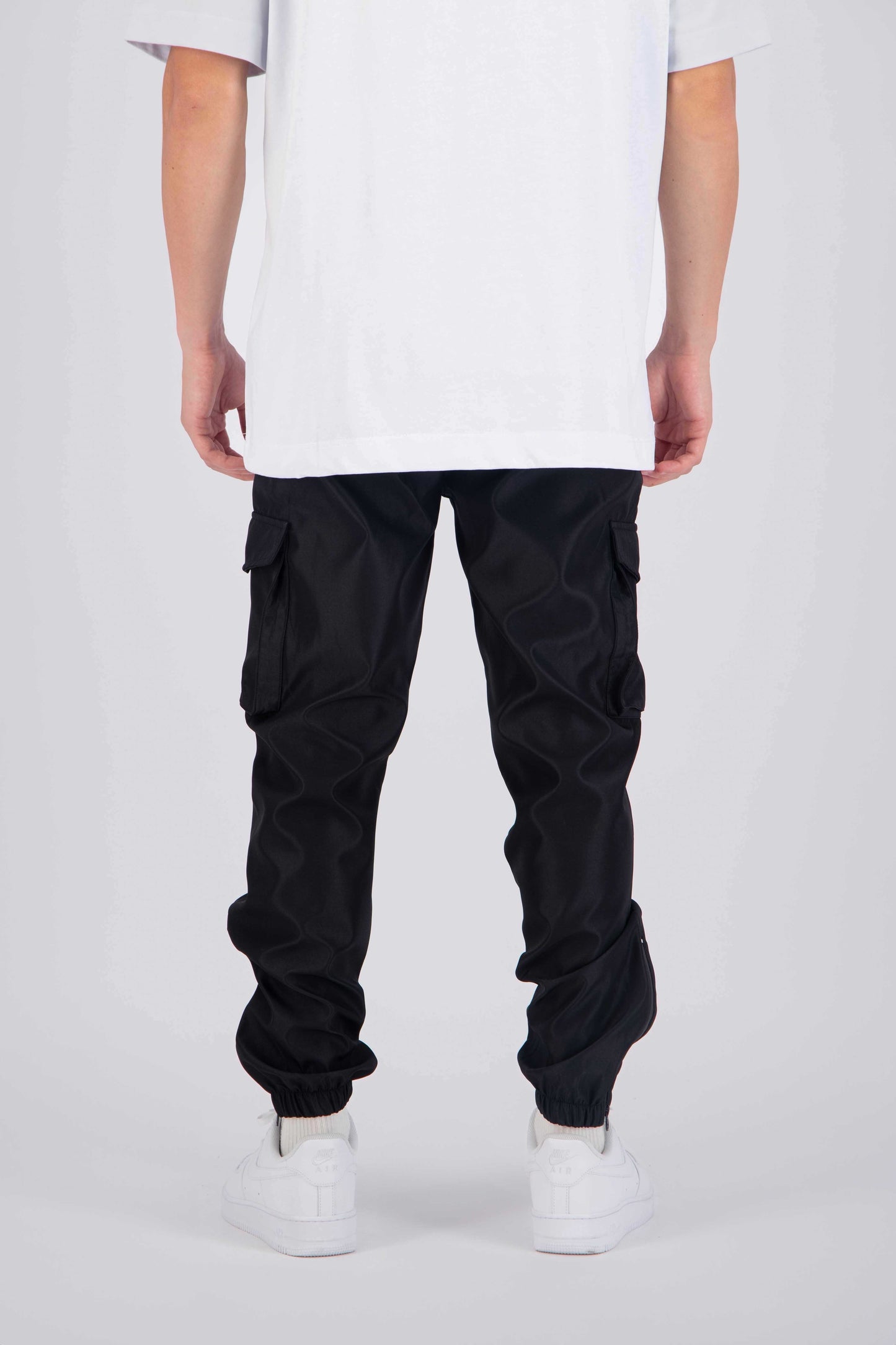 Cargo full black